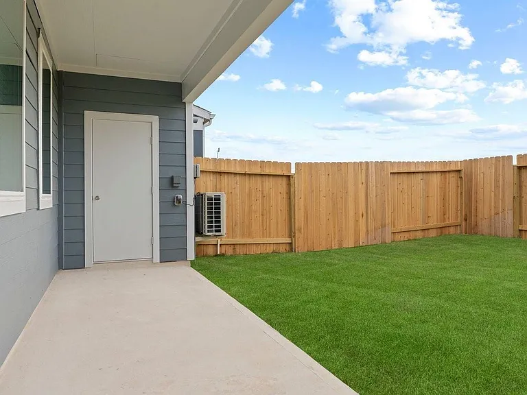 3538 Lovebird Ln — Photo 25