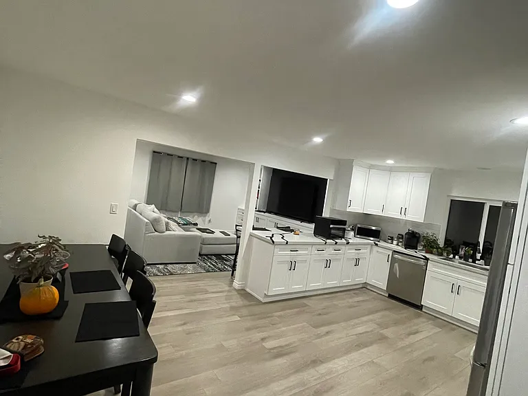 1020 E Harvest Moon St — Photo 4