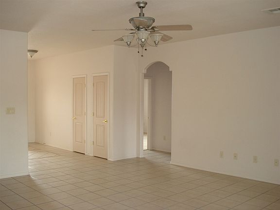 4th image of 381 Brentwood Dr
