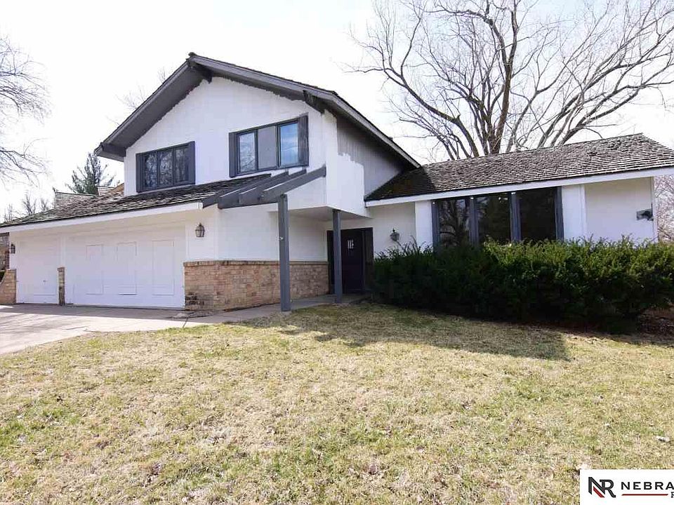 1st image of 514 Martin Dr N