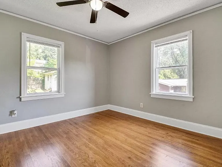 611 Marlboro Ave — Photo 11