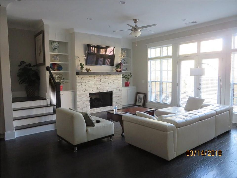 1st image of 376 Summerhour St