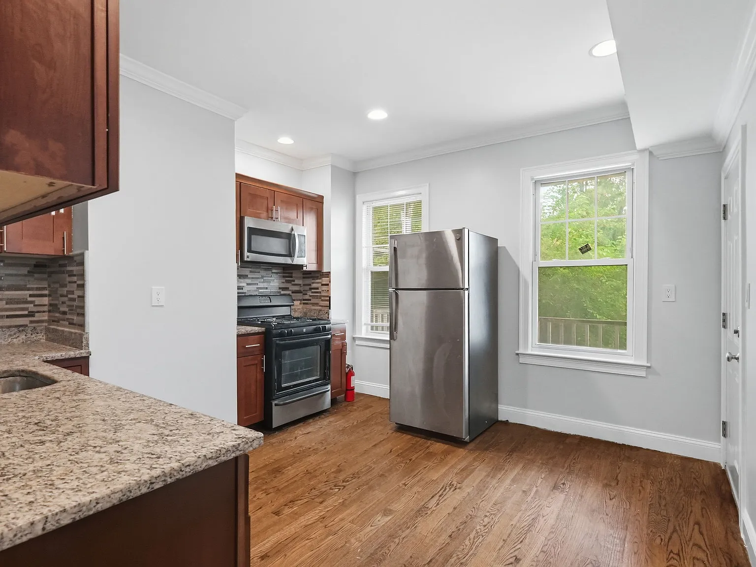 71 Walnut Park — Photo 3