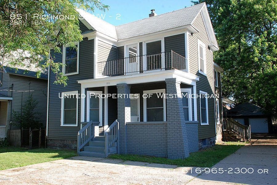 1st image of 851 Richmond St NW #2