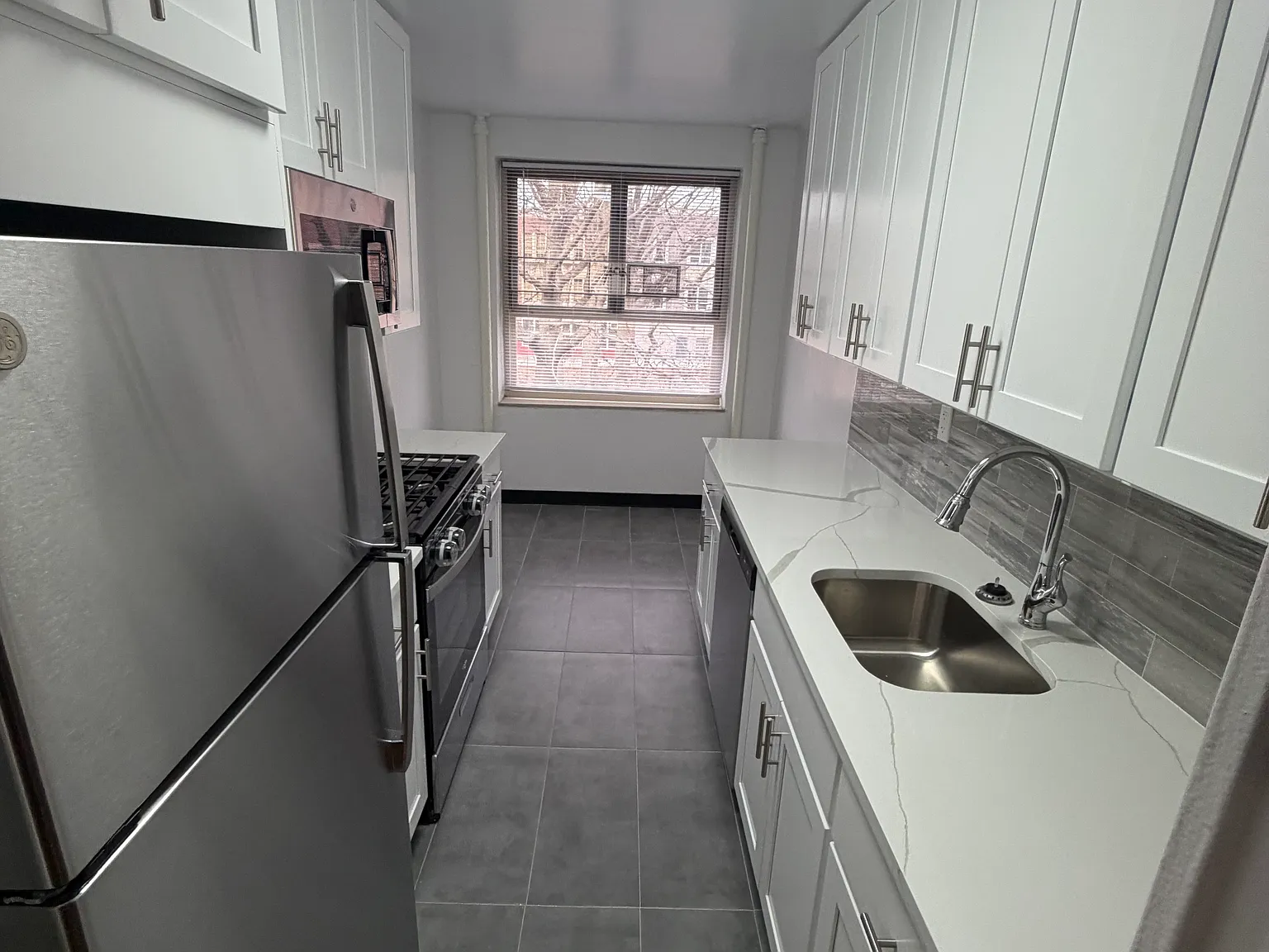 64th Cir, Fresh Meadows — Photo 2