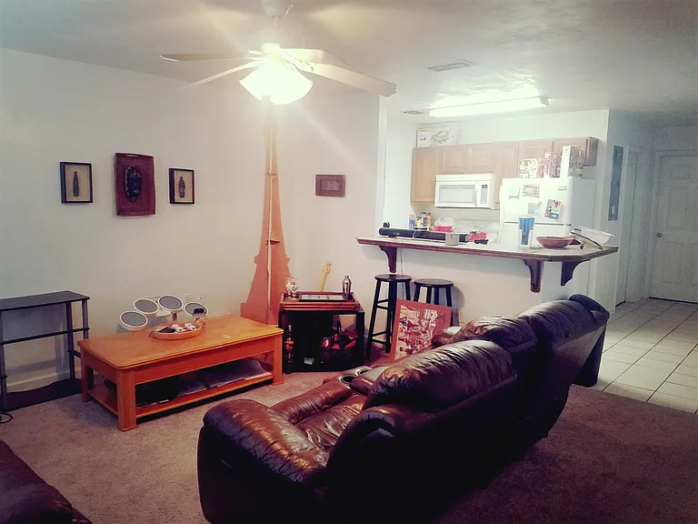 632 W Georgia St #2 — Photo 5