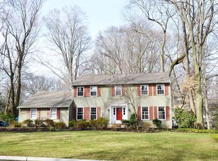 15 Beechtree Ln, Plainsboro, NJ 08536