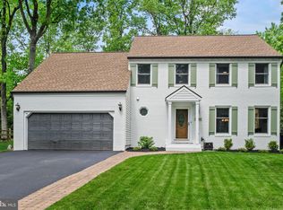 11204 Longwood Grove Dr, Reston, VA 20194