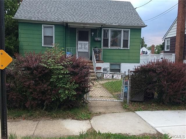 1st image of 3251 Fairmount Ave