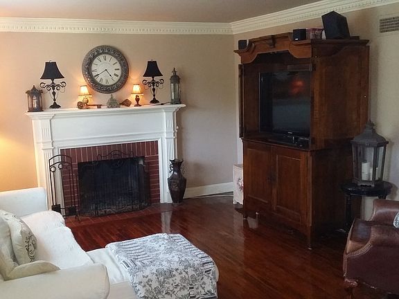 2nd image of 6419 Darlow Dr