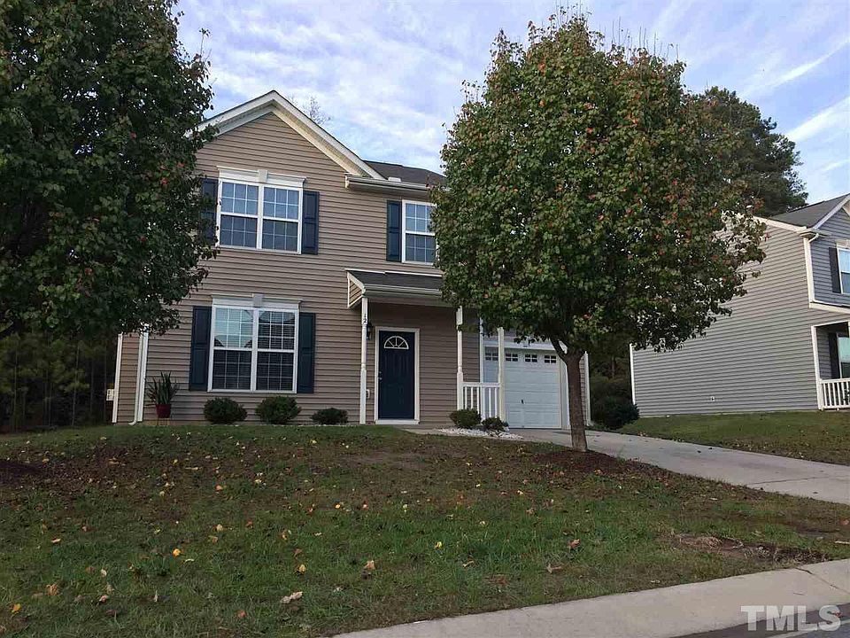 1st image of 12 Crescent Hill Ct