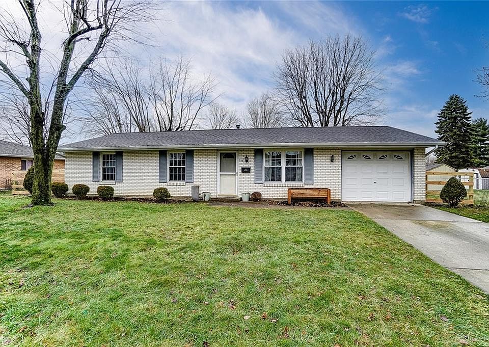 1st image of 716 Marshall Dr
