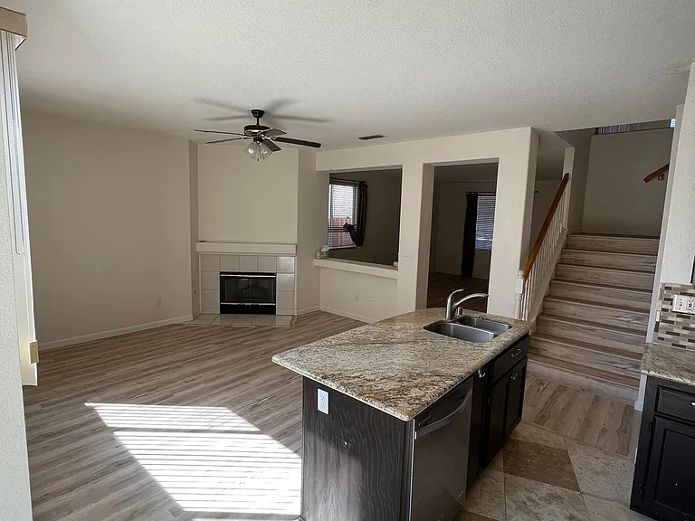 1st floor - kitchen island/ family room