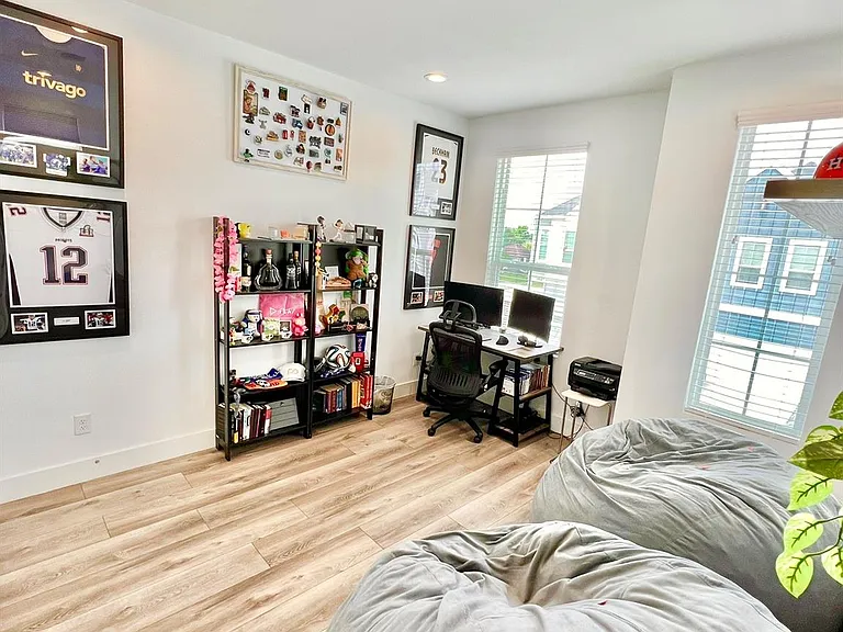 7713 Johanna Park Dr — Photo 19