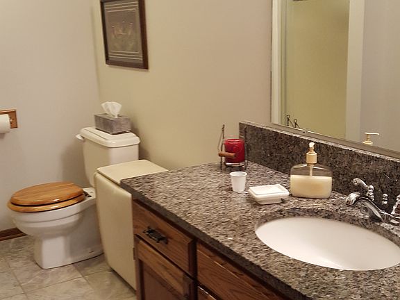 Basement full bathroom