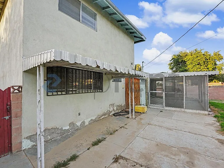 766 E Pillsbury St — Photo 23