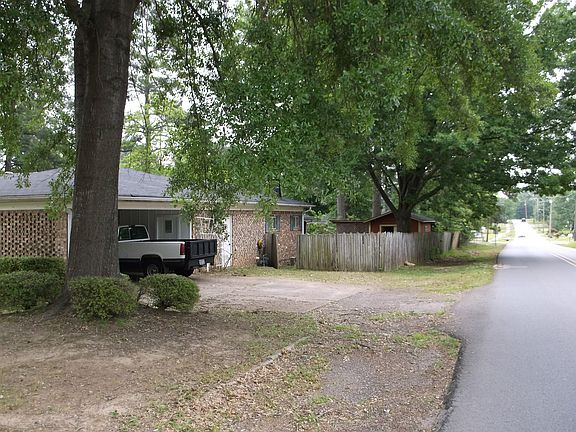 3rd image of 110 Leewood Dr