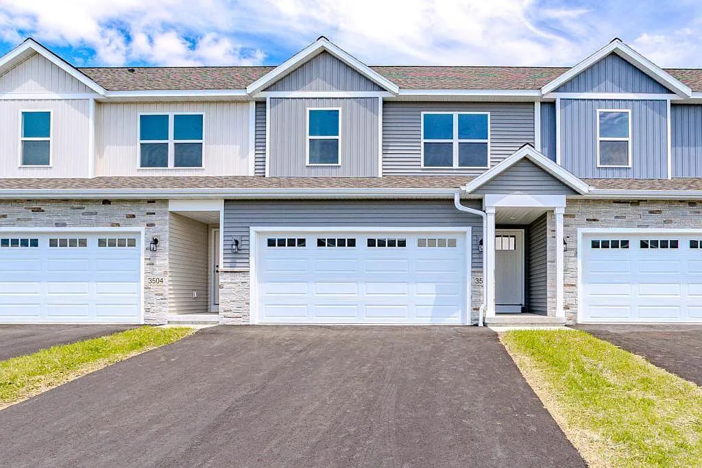 3506 Green Pastures Ln — Photo 1