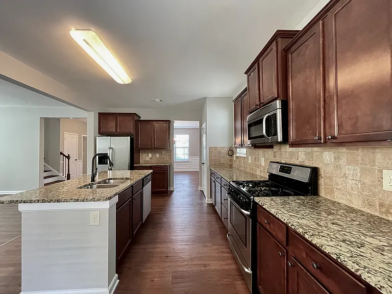 2322 Turnbury Glen Walk — Photo 9