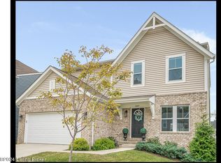 1907 Martingale Ln, Louisville, KY 40245