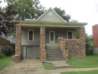 120 Lincoln St, Harrisburg, IL, 62946