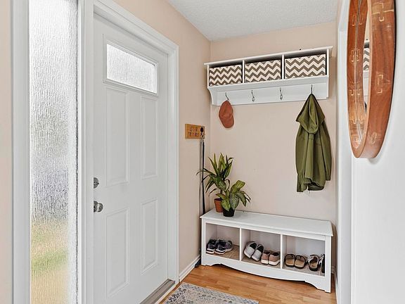 4th image of 31 Walden Cres