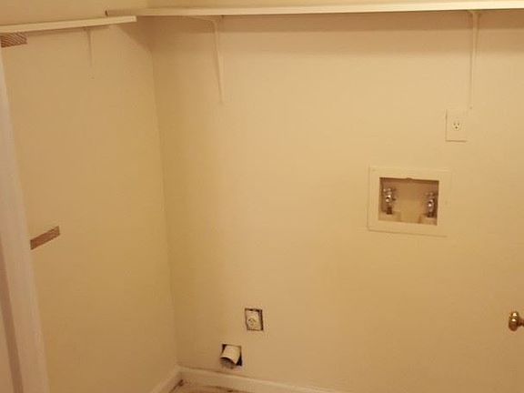 5th image of 2643 Dorian Dr APT A