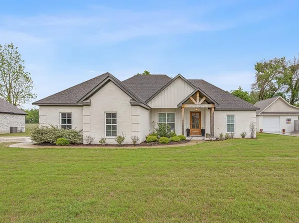 212 Walton St, Manila, AR 72442