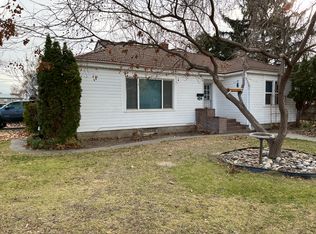 424 Delafield Ave #A, Richland, WA 99352