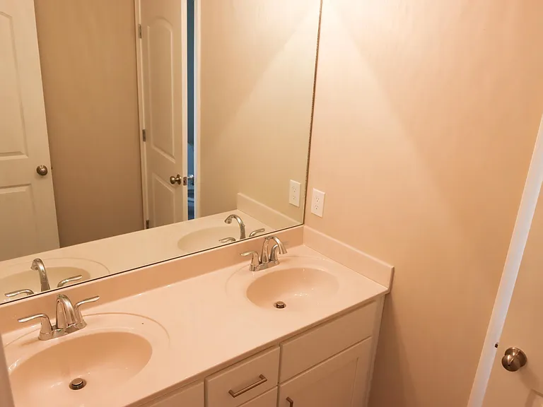 210 Dubuy Dr — Photo 32