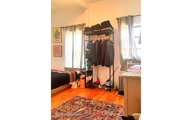 Rented by Douglas Elliman | media 29