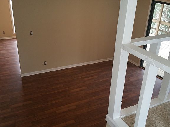 5th image of 5425 N Fork Dr SW