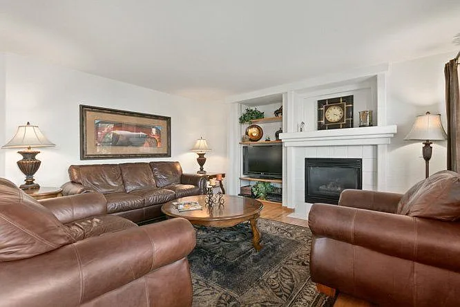 829 Sparrow Hawk Dr — Photo 15