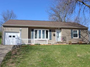 2174 Chandler St SW, Cedar Rapids, IA 52404