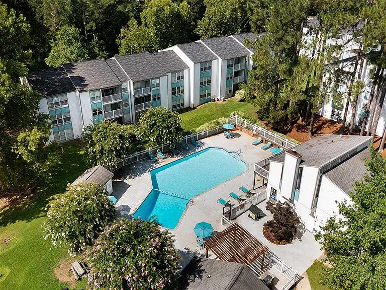 Concord Crossing Apartments — Photo 8