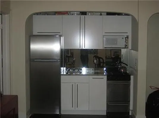 Rented by Warburg | media 12