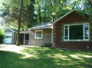 2170 Krumroy Rd, Akron, OH 44312