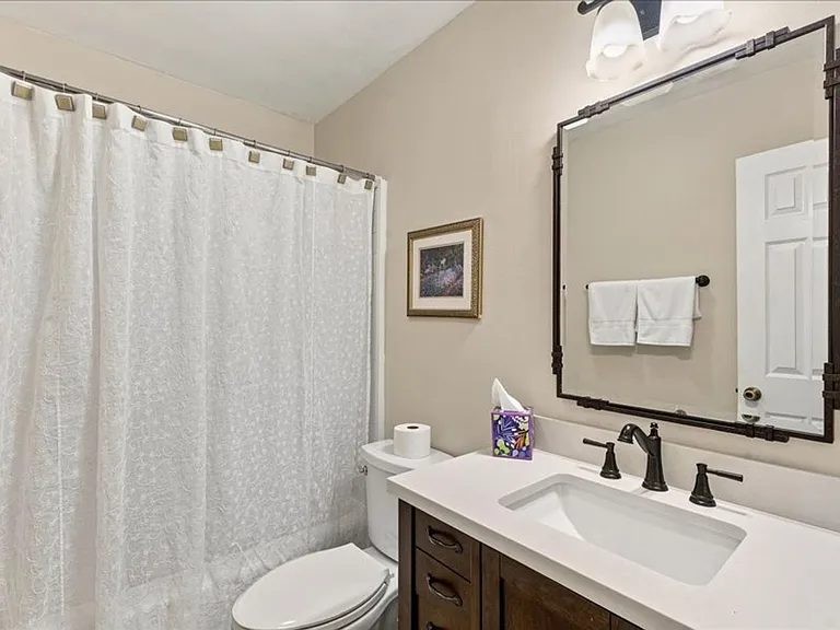 549 N Country Club Rd — Photo 11