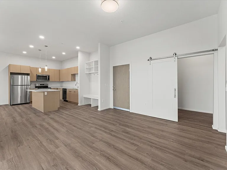 2x2 Corner West Views Living Space 2x2 Corner West Views Living Space