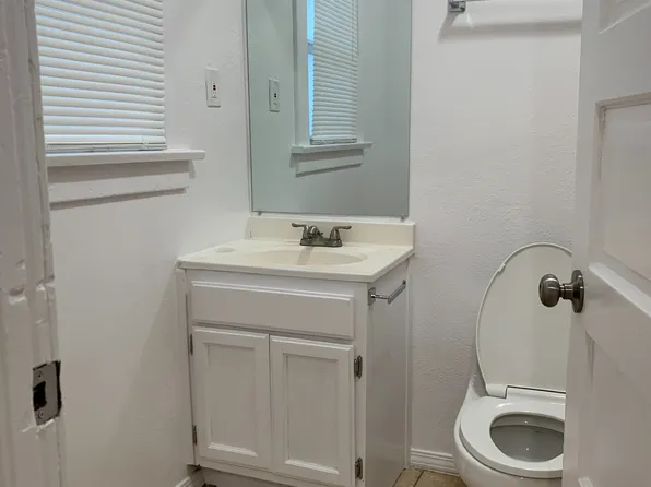 2116 Adair St #2118-1/4, Los Angeles, CA 90011
