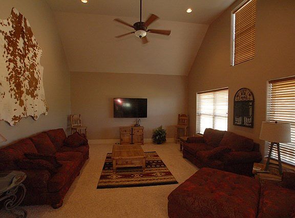 4th image of 455 Santiago Cir