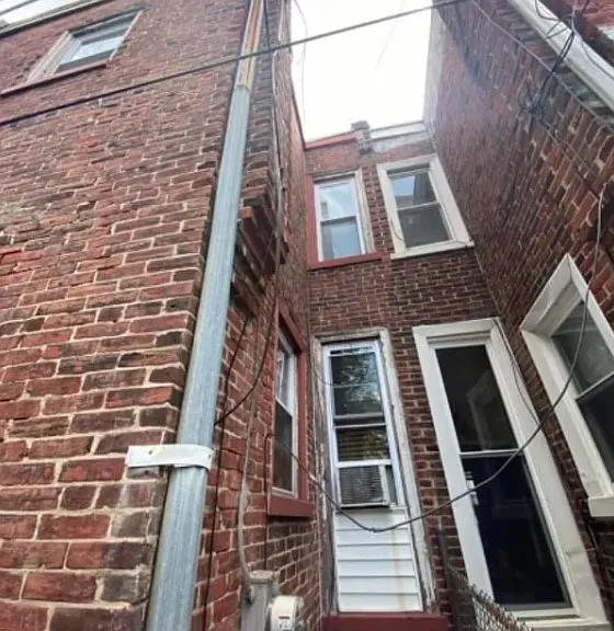 152 N Robinson St #1 — Photo 8