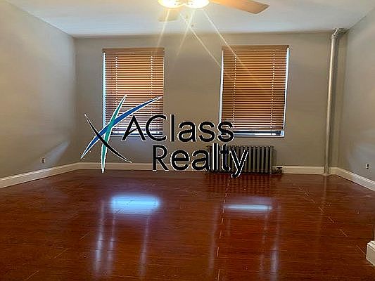 2nd image of 3013 45th St #B