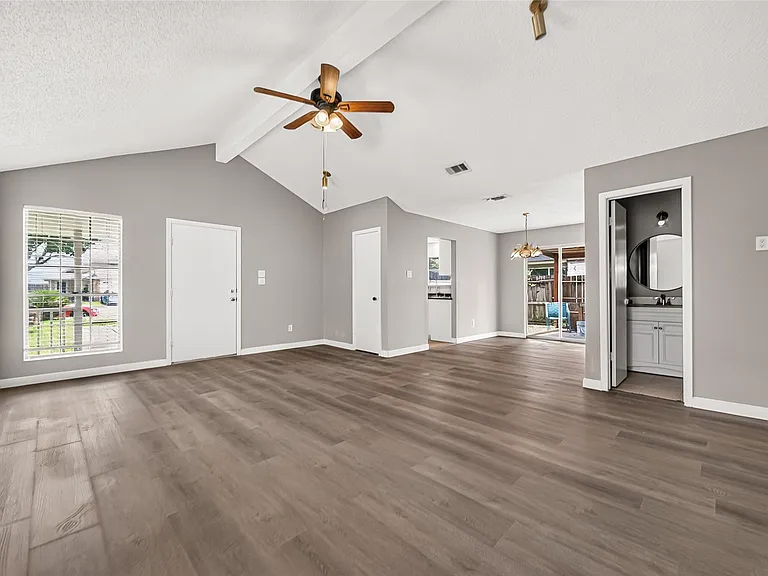 10814 Parkland Woods Dr — Photo 10