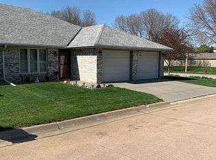 525 NW 16th St, Lincoln, NE 68528