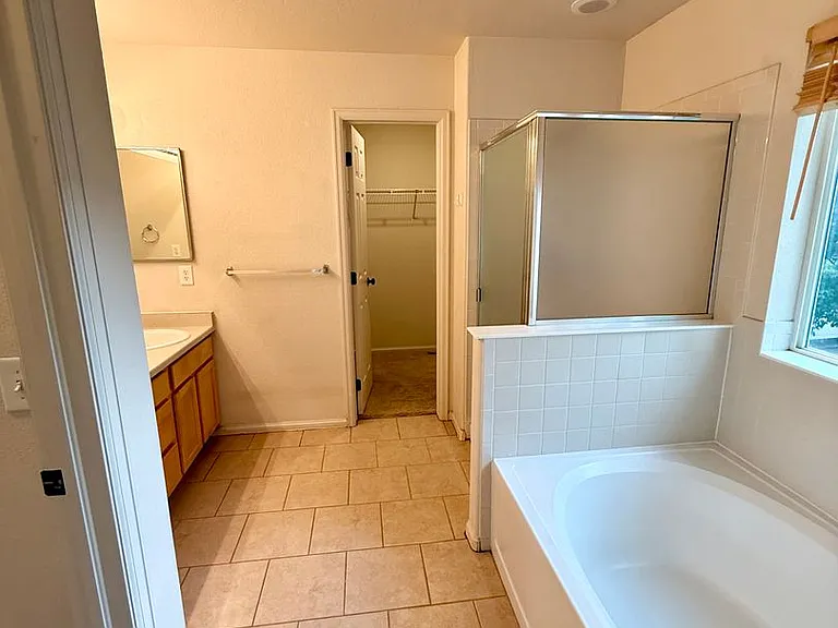 2045 Prairie Hill Dr — Photo 24