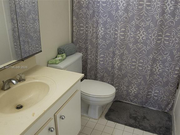 5th image of 901 Hillcrest Dr APT 311