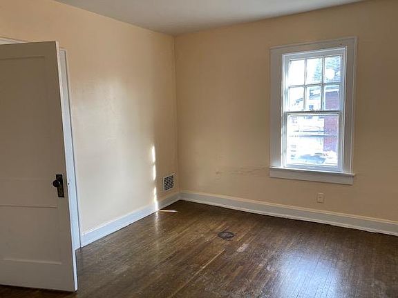 5th image of 1250 E Livingston Ave #4