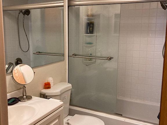 5th image of 2025 Huron Pkwy APT 201