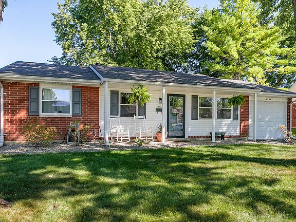 3rd image of 1349 Sheridan Ct